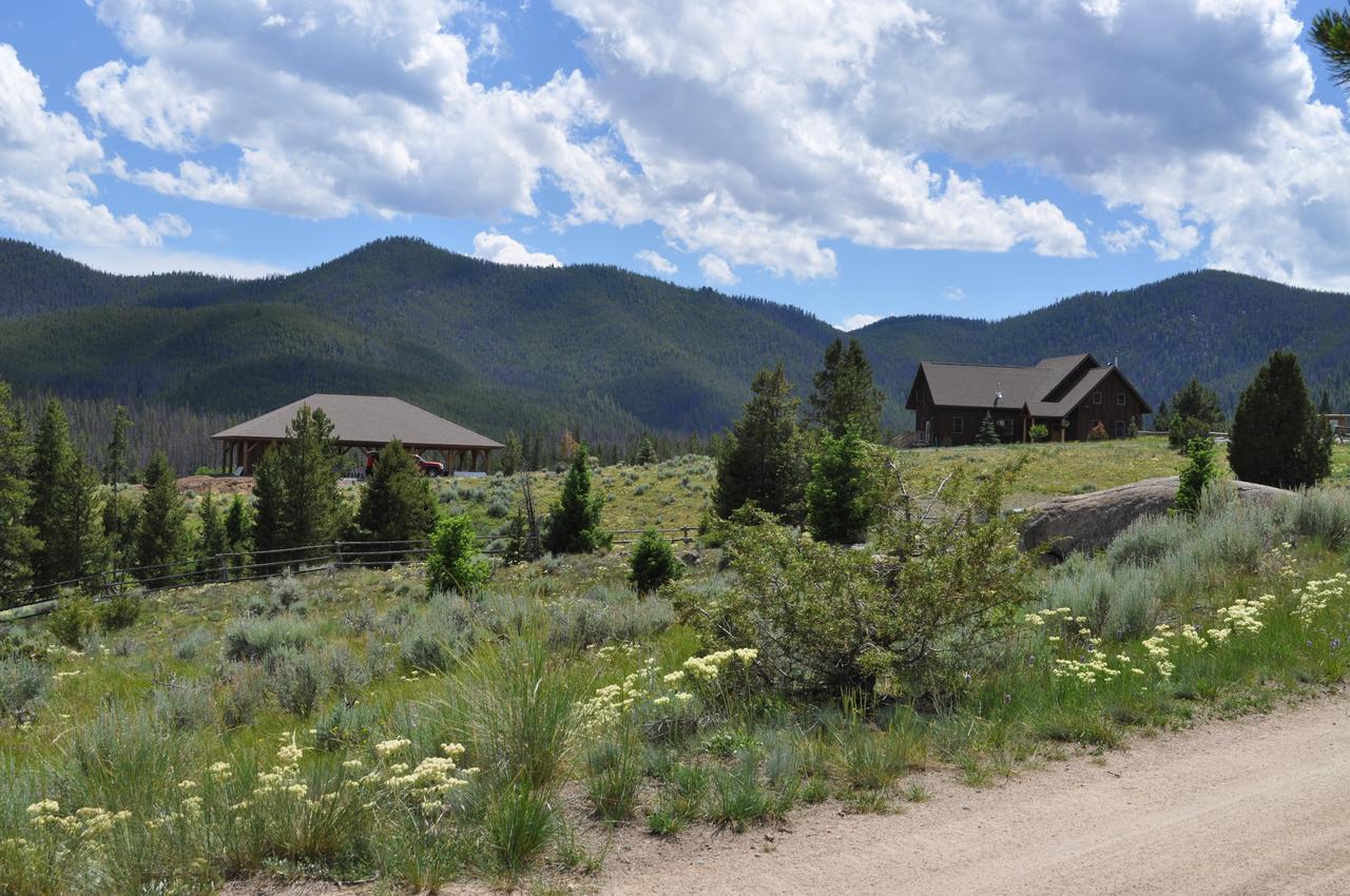 Homestake Lodge Whitehall Exterior photo
